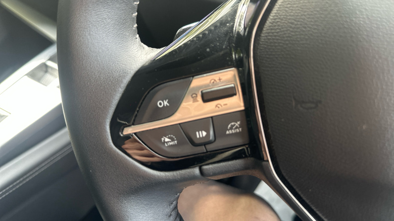 Peugeot 308 1.2 PureTech Allure Premium 5dr EAT8 Petrol Hatchback